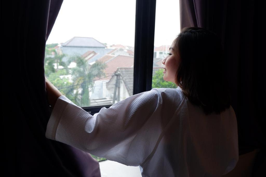 News Hotel Waru Sidoarjo Εξωτερικό φωτογραφία