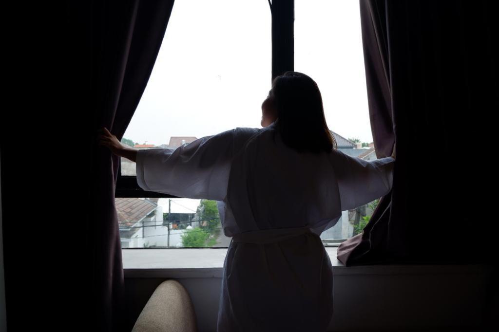 News Hotel Waru Sidoarjo Εξωτερικό φωτογραφία
