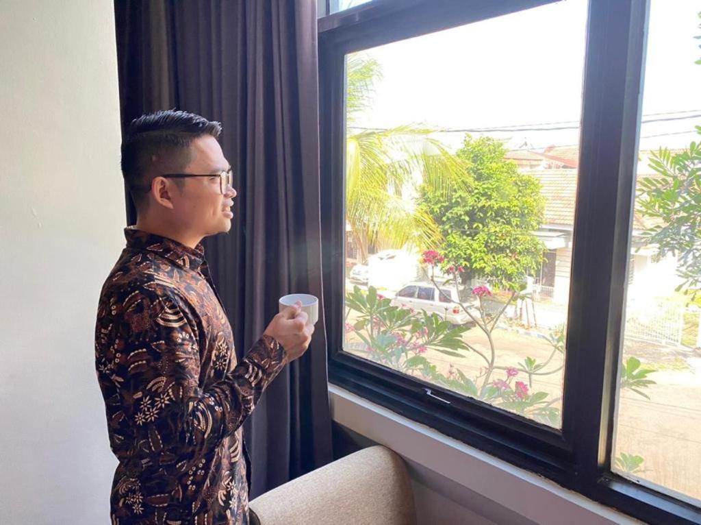 News Hotel Waru Sidoarjo Εξωτερικό φωτογραφία