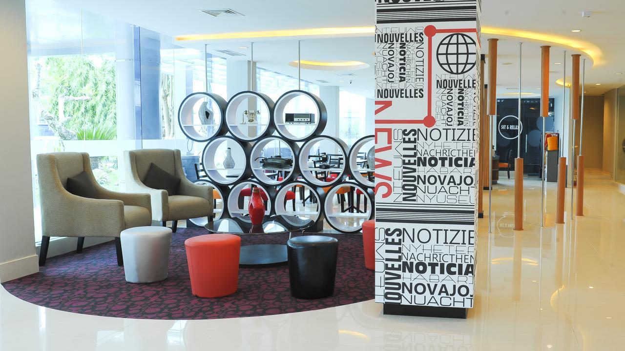News Hotel Waru Sidoarjo Εξωτερικό φωτογραφία